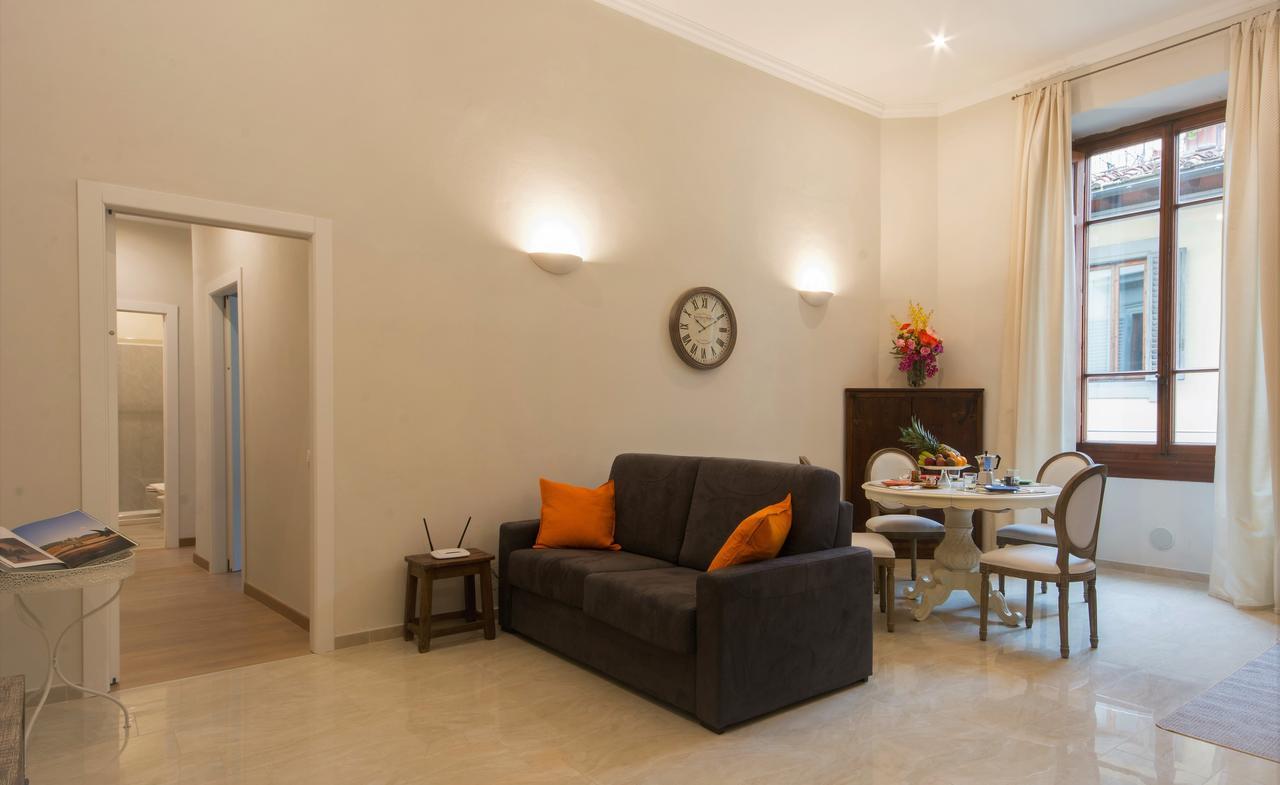 Iris Apartments By Mmega Floransa Dış mekan fotoğraf